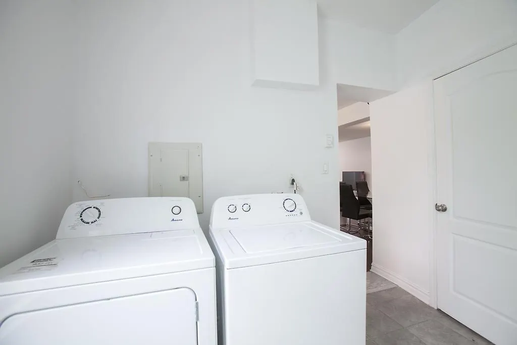 Lmvr - The Park Apartment Montreal 0*,  Canada