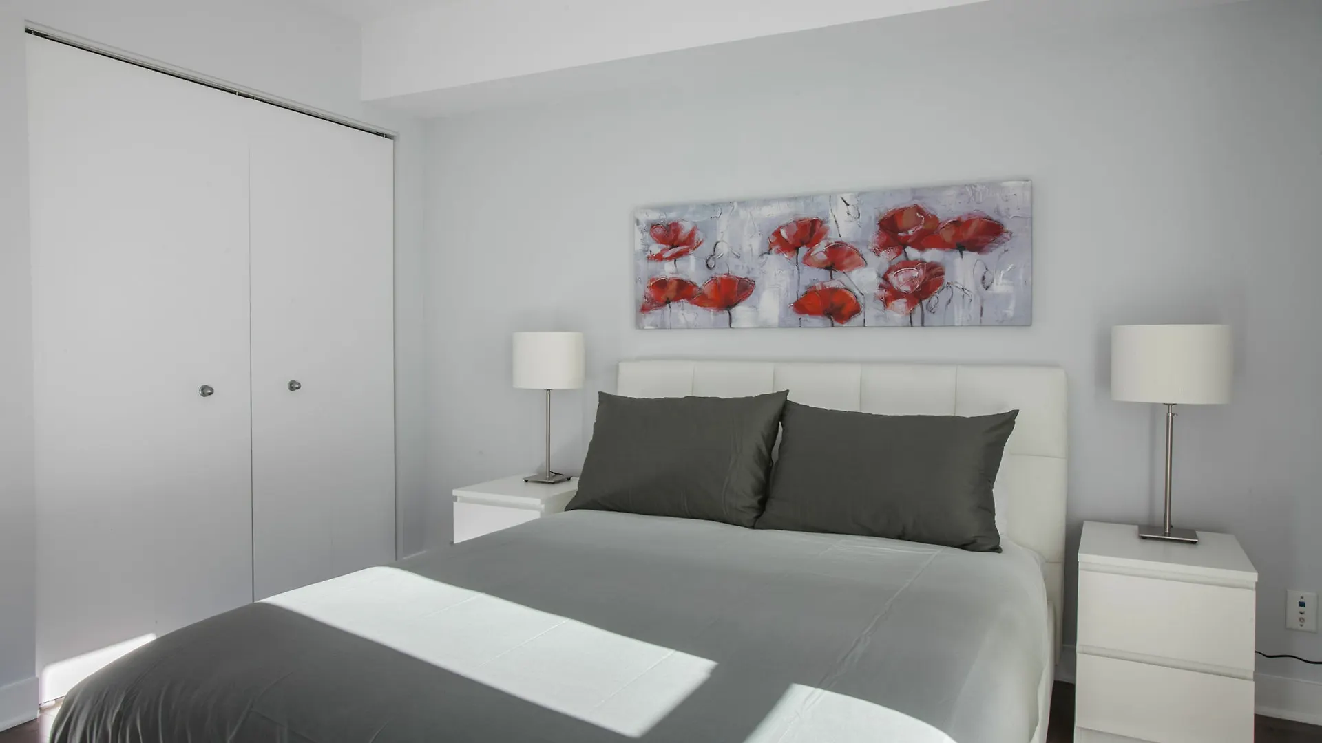 Lmvr - The Park Apartment Montreal